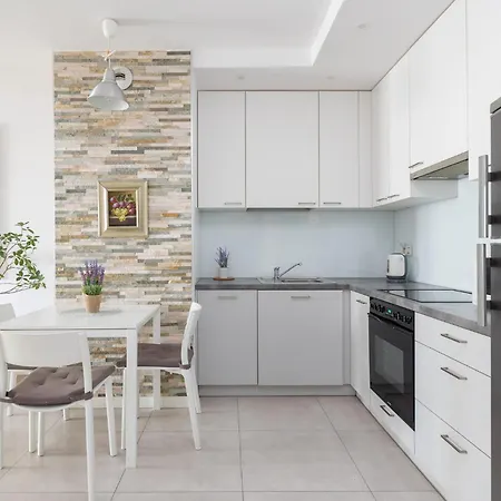 Apartament Warsaw-aparts Wita Stwosza *
