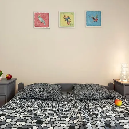 Metro Wilanowska Aparts Apartment