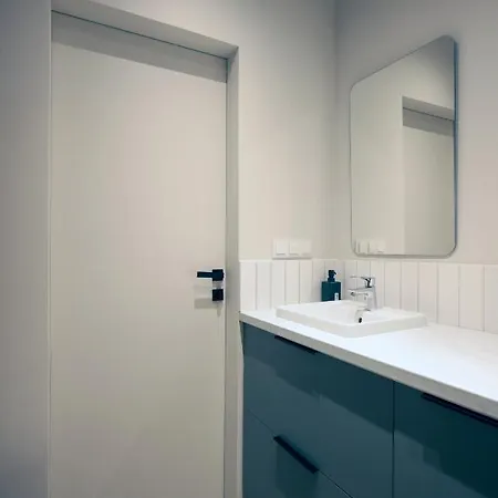 Metro Wilanowska Aparts Apartmán