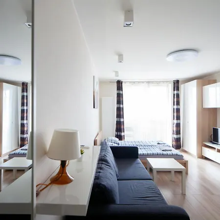 Metro Wilanowska Aparts Apartmán