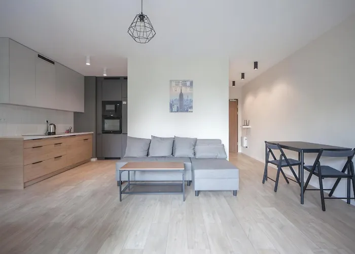 Metro Wilanowska Aparts * Варшава