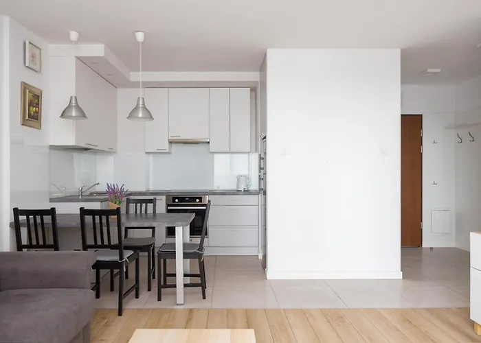 Metro Wilanowska Aparts Варшава