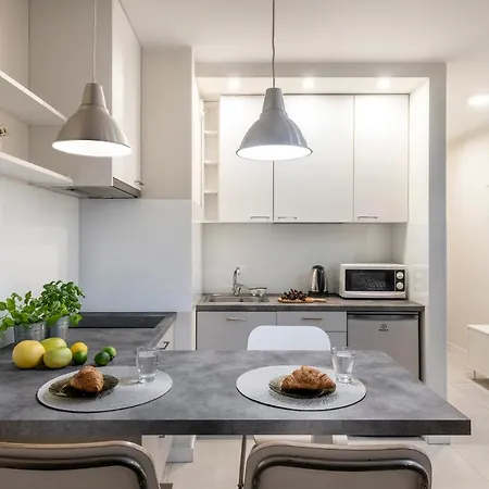 Metro Wilanowska Aparts