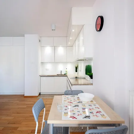 Metro Wilanowska Aparts * Varsavia