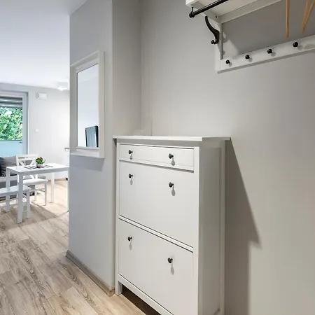 Metro Wilanowska Aparts Apartman Varsó