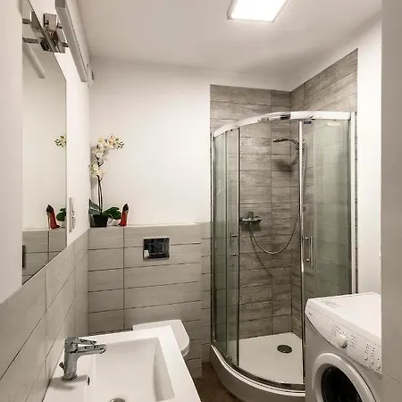 Metro Wilanowska Aparts Apartman Varsó