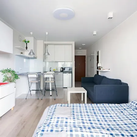 Metro Wilanowska Aparts *