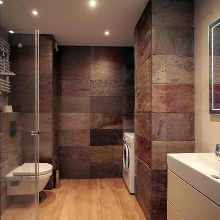 Metro Wilanowska Aparts Apartman *